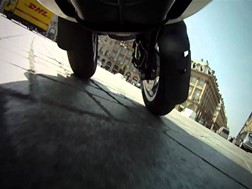 Piaggio MP3 Hybrid 300 - Vídeo oficial