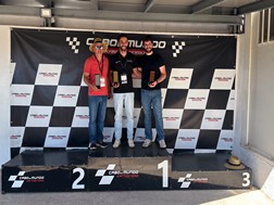 “Mecânicos são espinha dorsal do pós-venda” - Soc. Com. C. Santos e Petronas homenageiam mecânicos em corrida de karting