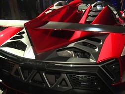 Apresentação do novo Lamborghini Veneno Roadster