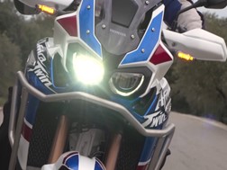 Honda CRF1000L Africa Twin Adventure Sports - O video do teste
