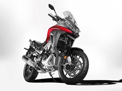 Nova Honda VFR800X 2015 ao pormenor