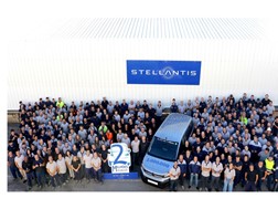 Stellantis Mangualde alcança a produção de 2 milhões de veículos - Viatura número 2.000.000 é um Citroën ë-Berlingo Van, 100% elétrico, de cor Cinzenta, destinado a um cliente nacional, da região de Leiria