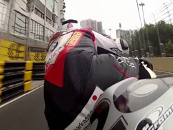Didier Grams a um ritmo alucinante no GP de Macau