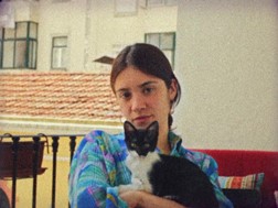 Sensibles Soccers apresentam videoclip "Chavitas" realizado por Leonor Teles