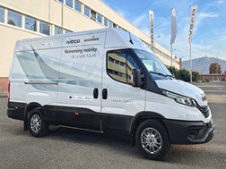 Iveco promove a mobilidade rodoviária inteligente e segura com a tecnologia V2X  - Em colaboração com a Accenture