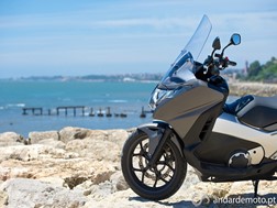 A Honda Integra 750 ao Pormenor!