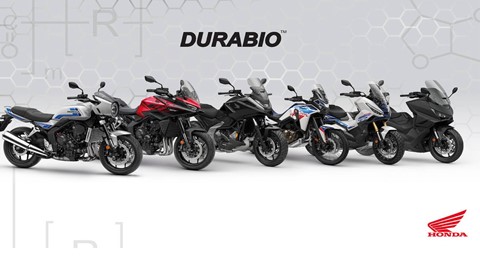 Beyond the Bike: Expansão das iniciativas da Honda com materiais alternativos  - Utilizado pela primeira vez na Africa Twin, o DURABIO™ está agora presente em seis modelos da gama Honda de 2026 