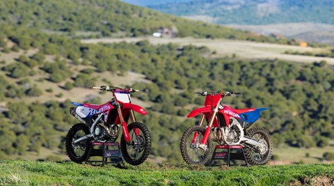 Rainhas do todo o terreno: novos modelos 450 lideram as mudanças na família CRF - Todas as CRF foram desenvolvidas sob o conceito Kiwami (‘Último’), em busca do menor peso e alto desempenho