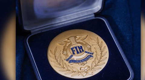Capacetes Arai recebem medalha de ouro FIM pela sua segurança - Parabéns ARAI