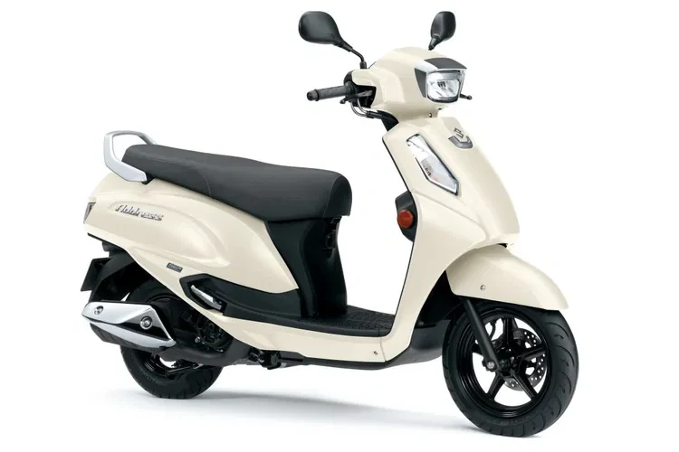 Suzuki atualiza a Scooter Address 125 com motor mais eficiente e