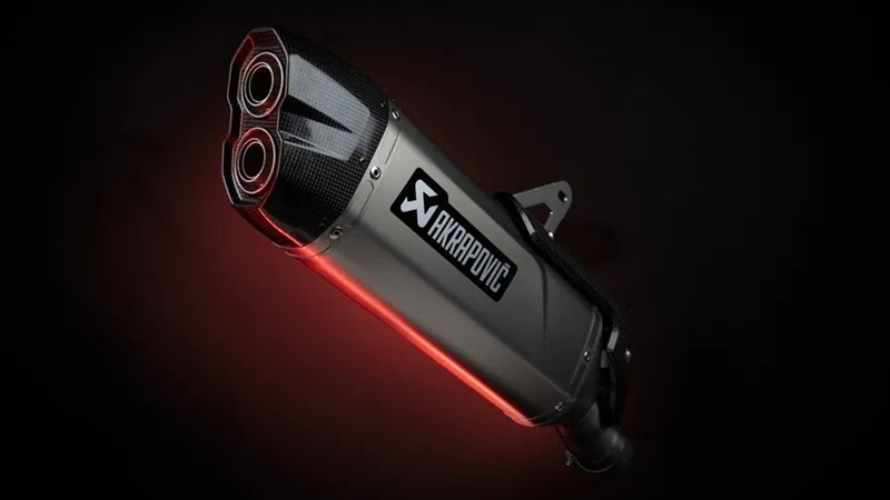 Ducati alarga a oferta de sistemas de escape Slip-On Line e Slip-On com a colaboração da Akrapovič