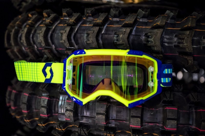 Bihr passa a distribuir em exclusivo óculos de motociclismo da SCOTT em Portugal