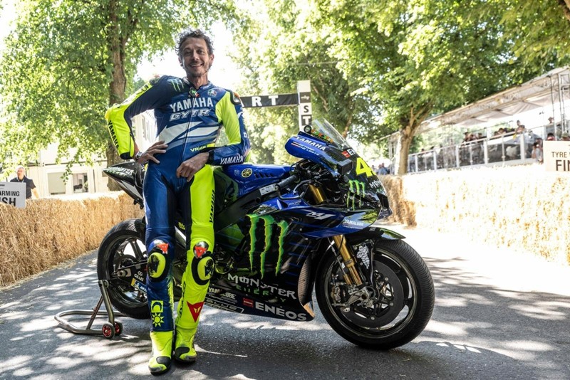 Valentino Rossi reencontra a Yamaha no Goodwood Festival of Speed