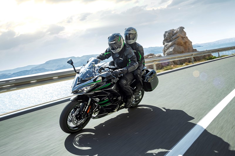 スポーツ z1000m.kll lo1wfyw5spvbyoh332hei1jqzy2.jpg