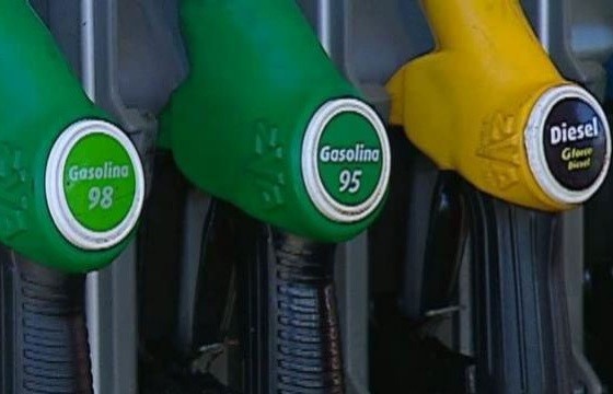 12 Dicas para poupar combustível