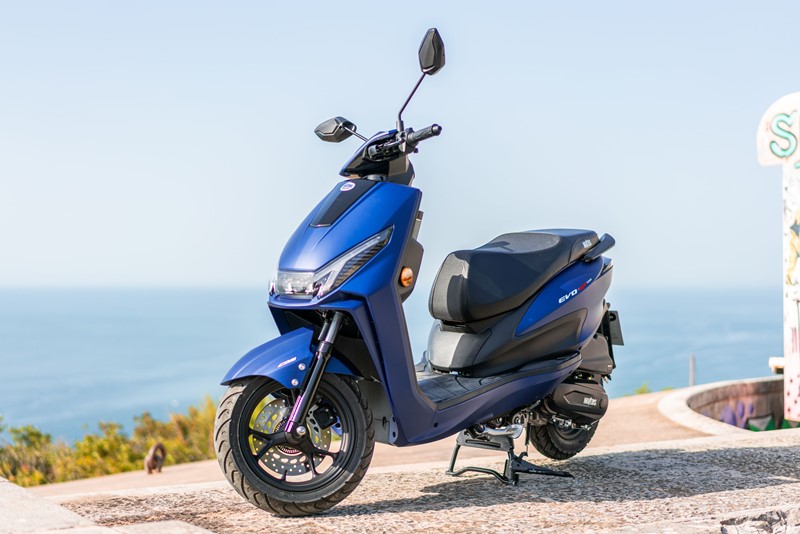 Nova scooter urbana MYTOS EVO 125 em Portugal