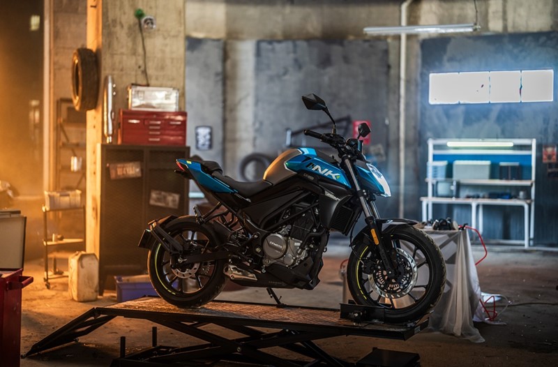 CFMoto lança a naked 250 NK