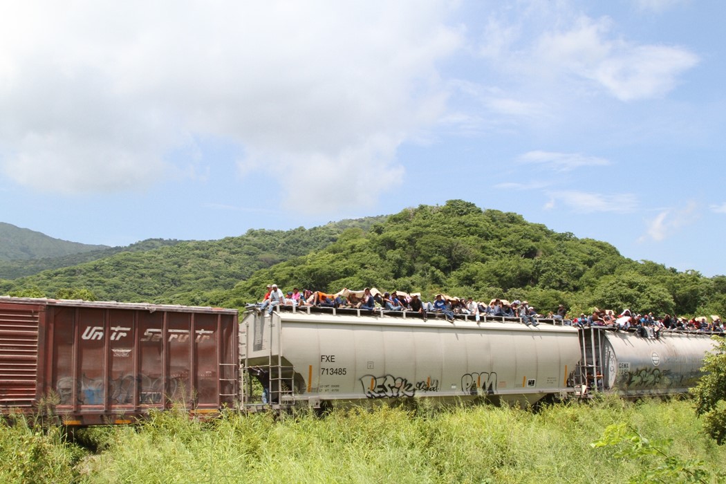 "Borderland: A fronteira México-EUA"
