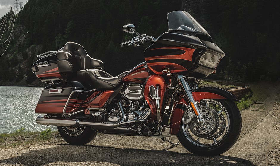 Moto CVO Road Glide Ultra