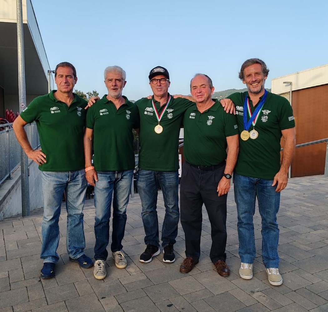 Mariano, Silva, Oliveira, Fragoso, Moura