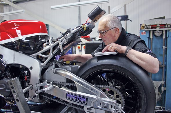 Ron Williams era um mago das suspensões