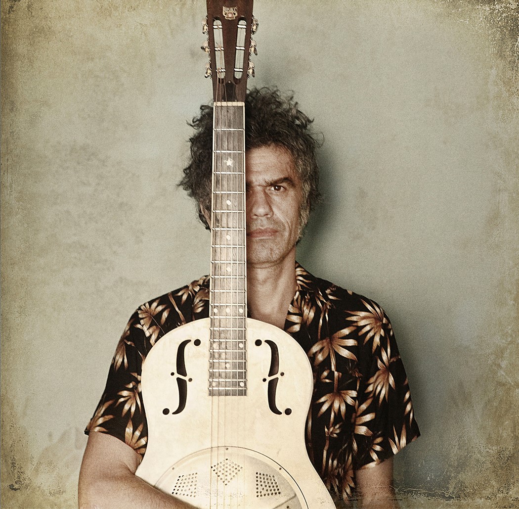 Filme-concerto "Surdina" de Rodrigo Areias com música ao vivo de Tó Trips