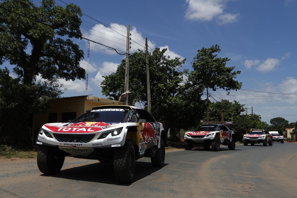 Team Peugeot Total - Dakar 2017
