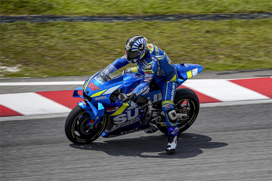 O piloto de testes japonês Takuya Tsuda em ação no teste de Sepang em 2020
