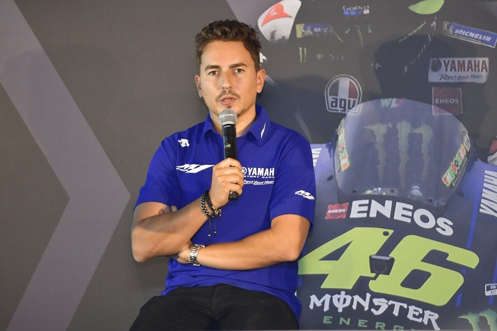 Jorge Lorenzo será substituído em 2021 por Cal Crutchlow no papel de piloto de testes