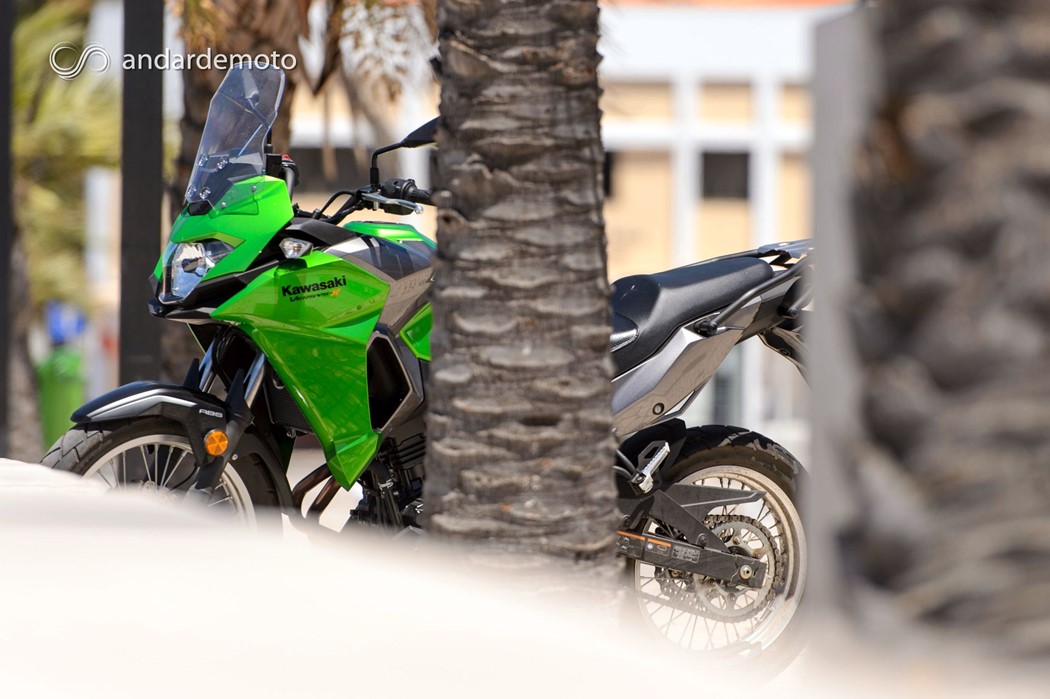 Kawasaki Versys X 300 - Como uma manhã de Domingo - Test 