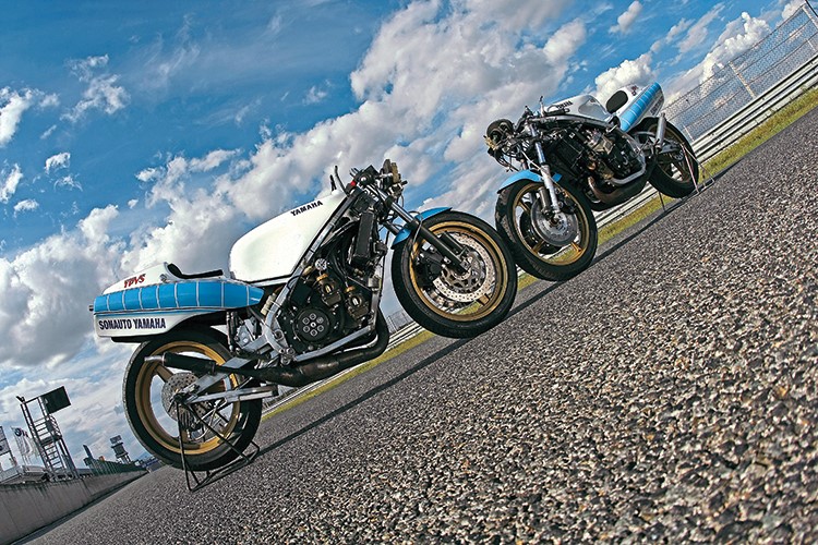 Dois exemplos da Sonauto, o importador Francês da Yamaha