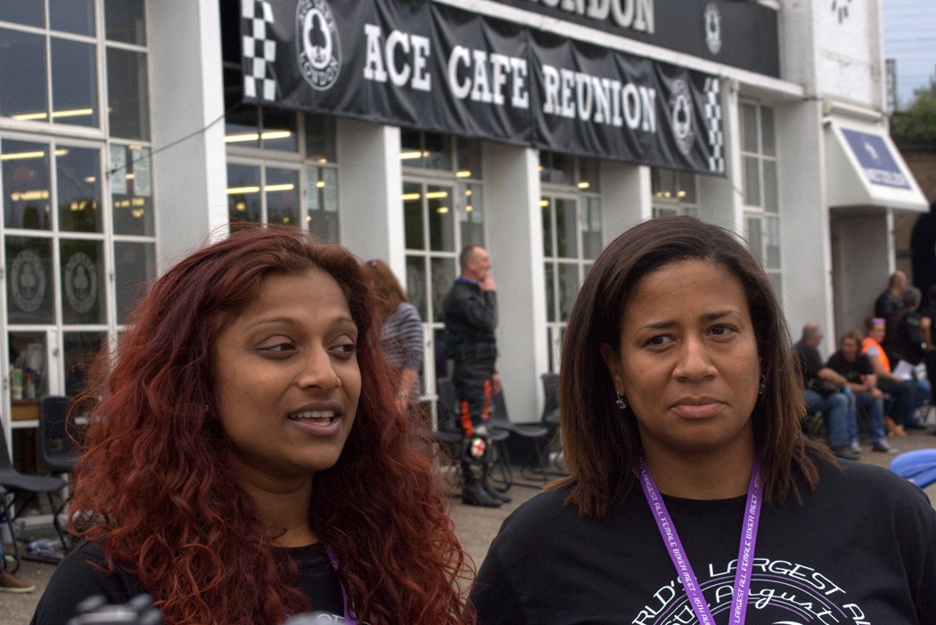 As organizadoras Nimisha Patel (esquerda) e Sherrie Woolf (direita)