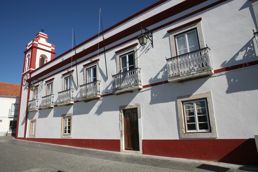 Antigos Paços do Concelho de Grândola DR