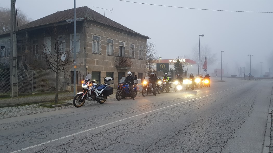 Despedida de Chaves a caminho da EN2