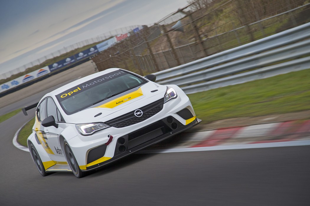 Opel Astra TCR