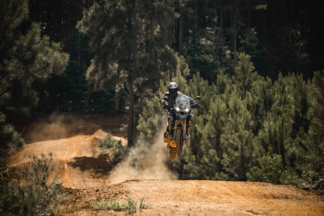 Honda estreia sua moto elétrica nas pistas de motocross com bons resultados, Mobilidade Estadão