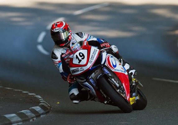 Steve Mercer colidiu com um carro