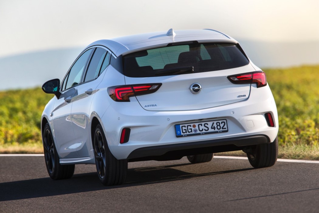 Opel Astra 1.6 Turbo OPC Line
