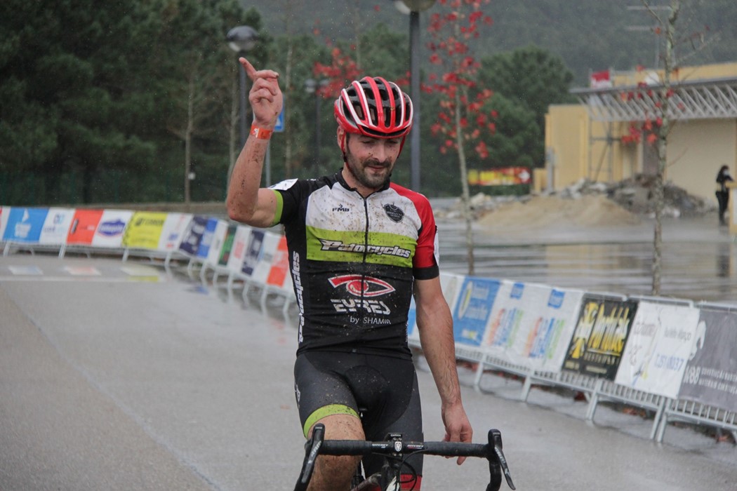 Vitor Santos.