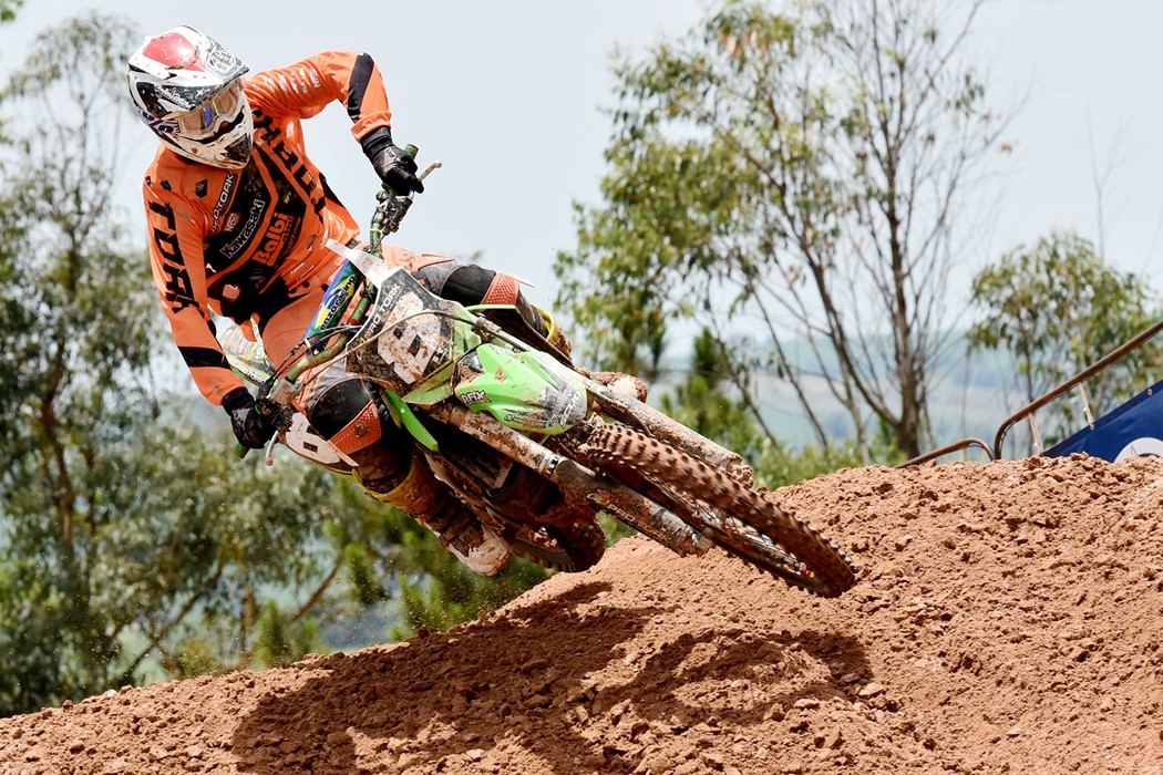 Pepê Bueno #8 | MX2  Tiago Lopes | Kawasaki | VGCOM