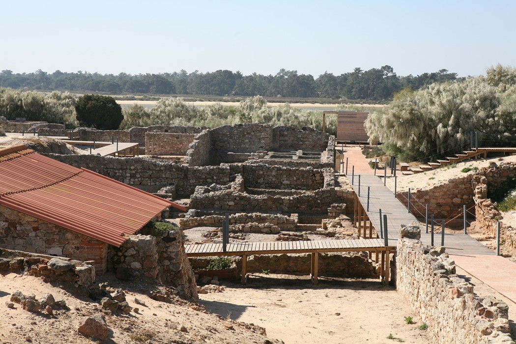 Ruinas Romanas de Tróia - DR