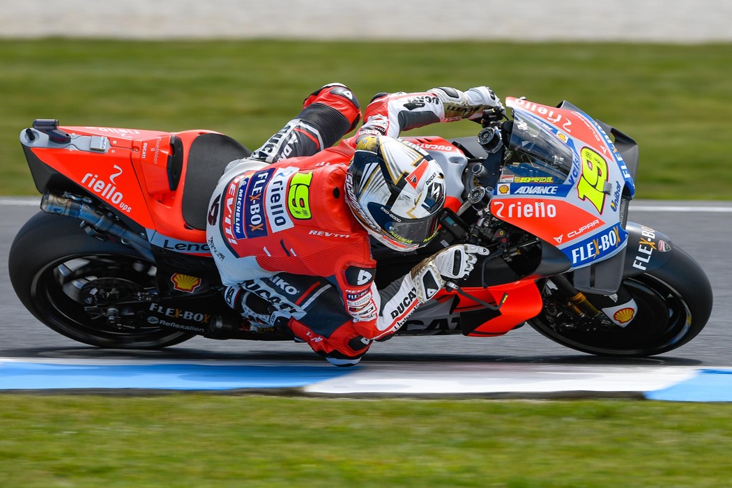 Alvaro Bautista já sentiu o que é pilotar uma Ducati de fábrica em MotoGP no final da temporada 2018