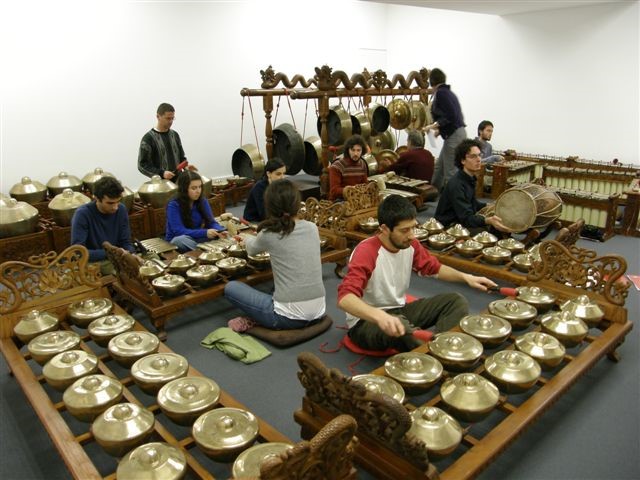 Escola de Gamelão da Ilha de Java