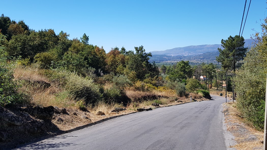 De Belmonte vemos a Covilhã...lá ao fundo