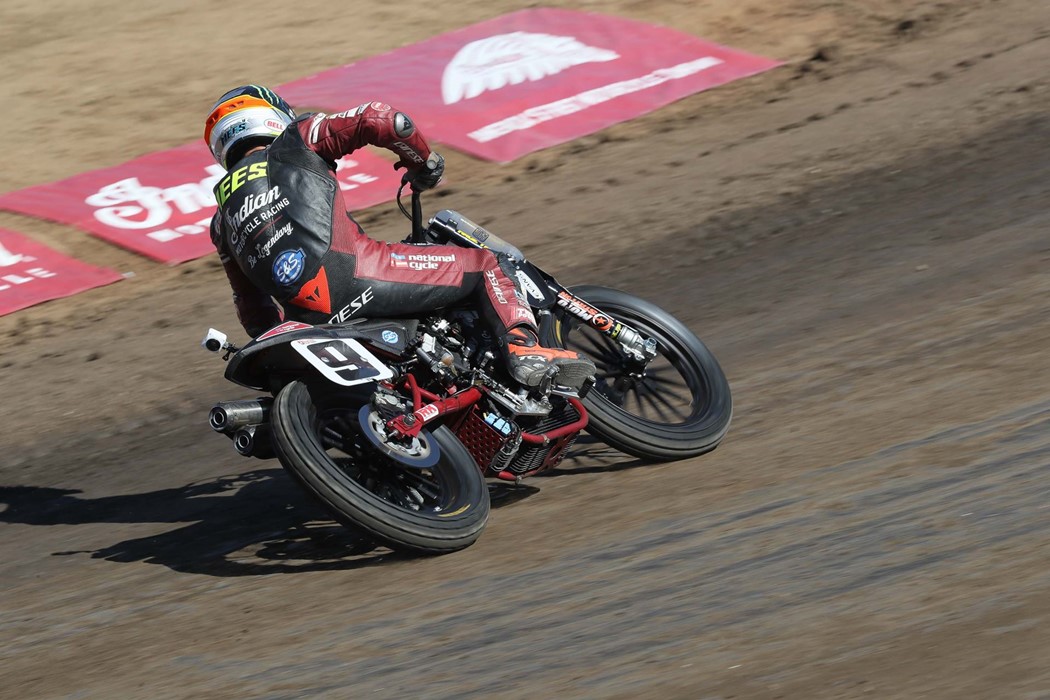 Jared Mees tornou-se em 2017 no campeão AMA Flat Track na estreia da Indian Scout FTR750
