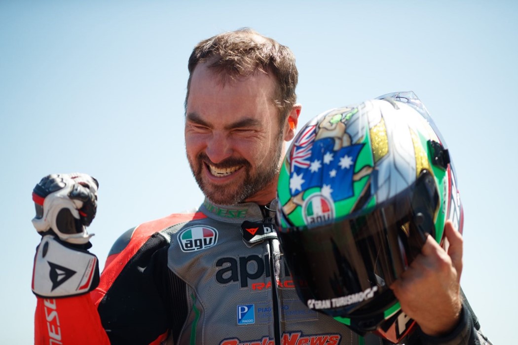 Carlin Dunne falece durante a Pikes Peak International Hill Climb - Ducati  - Notícias - Andar de Moto