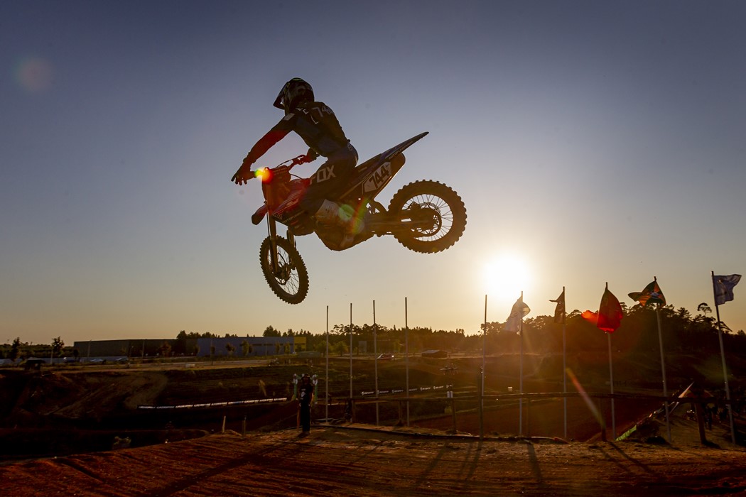 Motocross: Motos, Pistas, Campeonatos e Mais