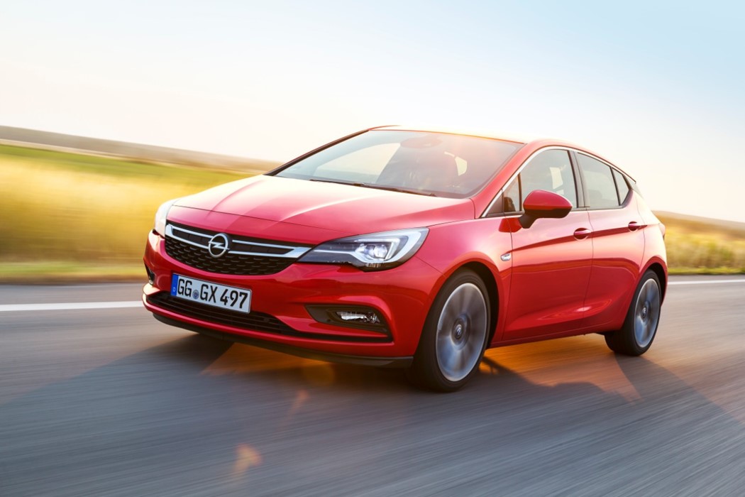 Novo Astra continua história de sucesso no segmento dos familiares compactos