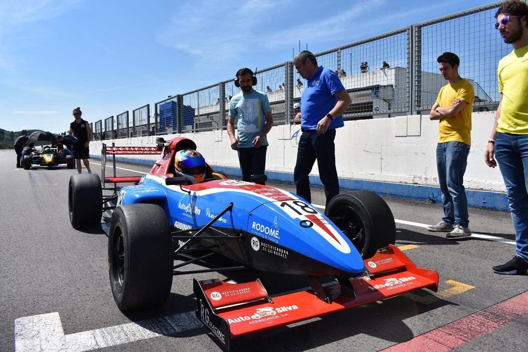 Miguel Matos com a equipa RG Racing 