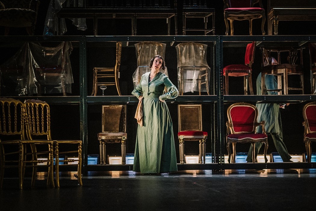 "A Dama das Camélias" ©Estelle Valente